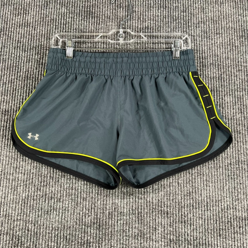 Under Armour Shorts Womens Small Gray Semi Fitted Heat Gear Active Workout